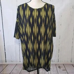 Lularoe Southwest Aztec Print Irma Tunic